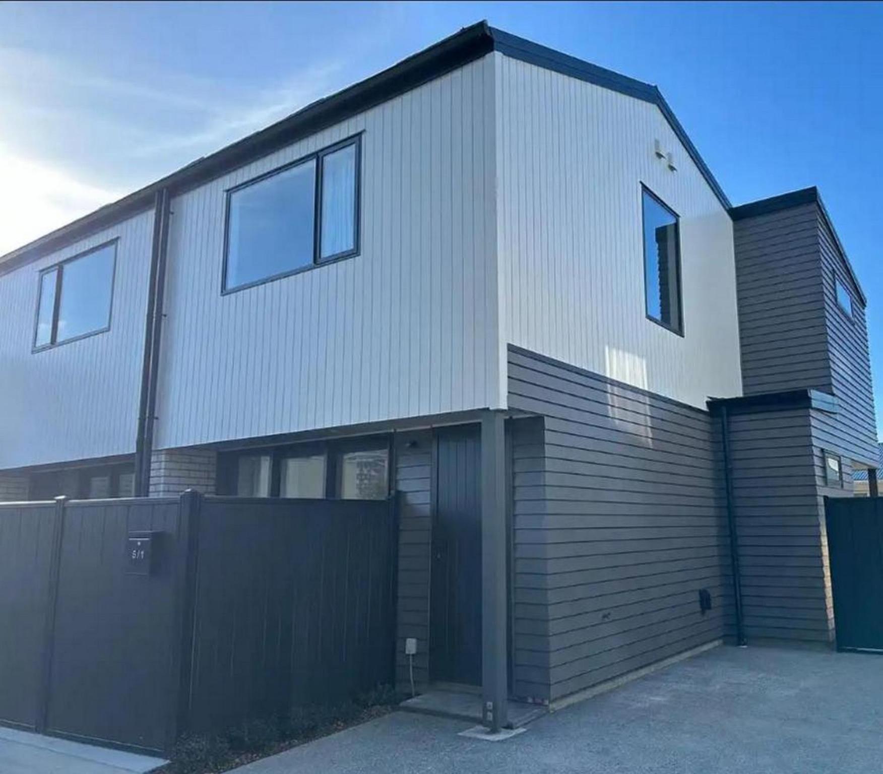 Central Modern 3-Bedroom,3- Bathroom House With Patio And Carpark- Lower Hutt City Centre Dış mekan fotoğraf