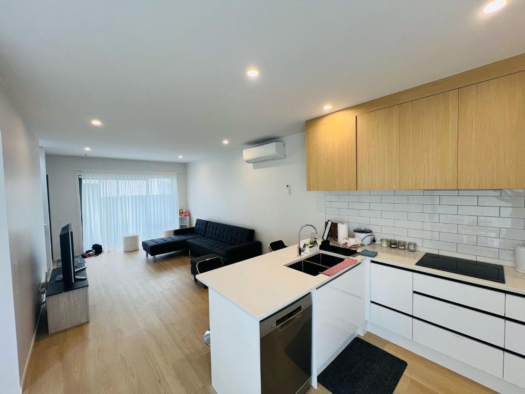 Central Modern 3-Bedroom,3- Bathroom House With Patio And Carpark- Lower Hutt City Centre Dış mekan fotoğraf