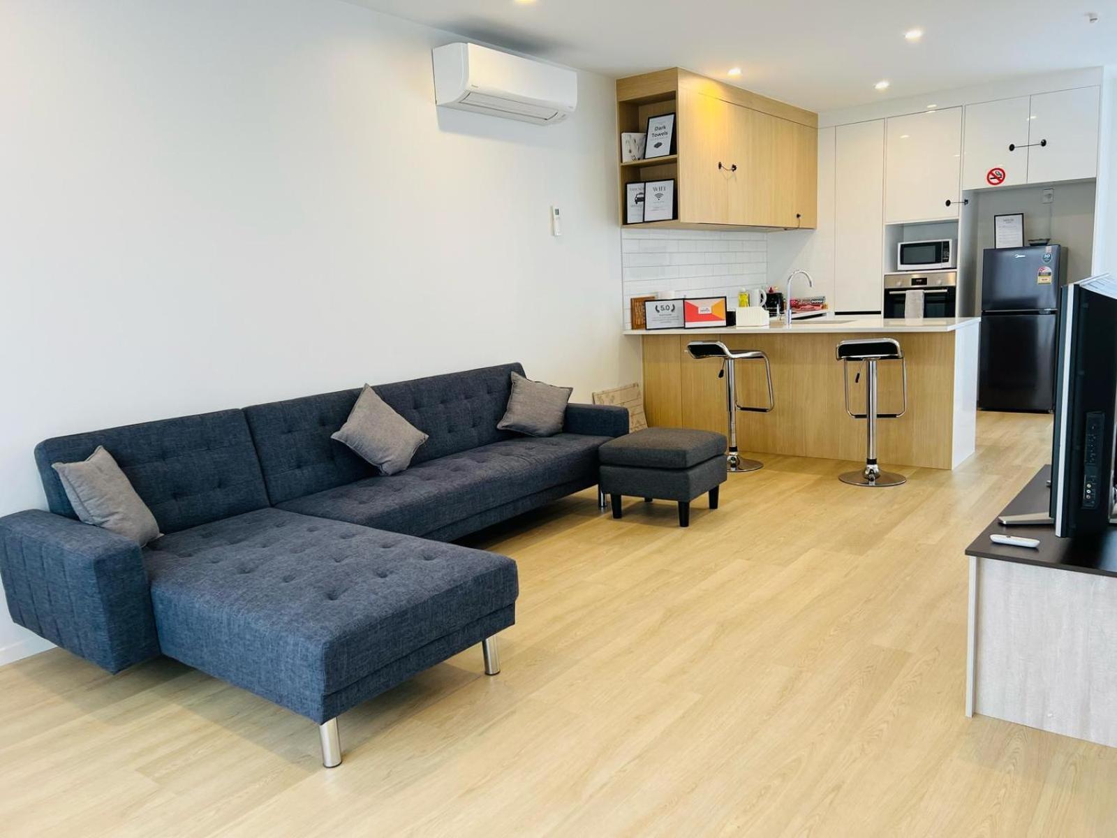 Central Modern 3-Bedroom,3- Bathroom House With Patio And Carpark- Lower Hutt City Centre Dış mekan fotoğraf